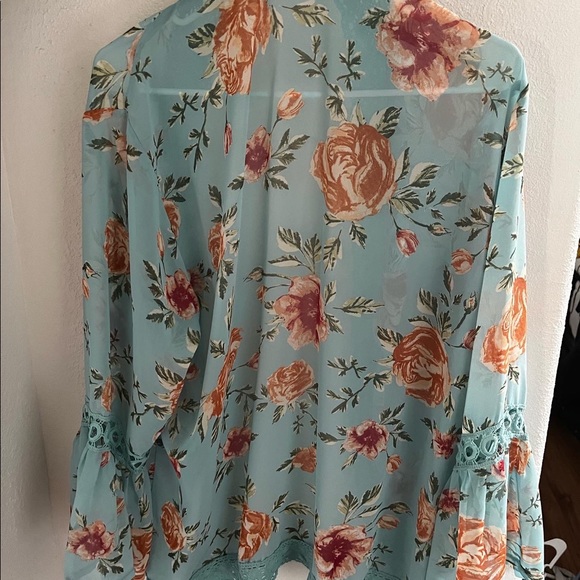 Light blue and floral print duster - Picture 2 of 2